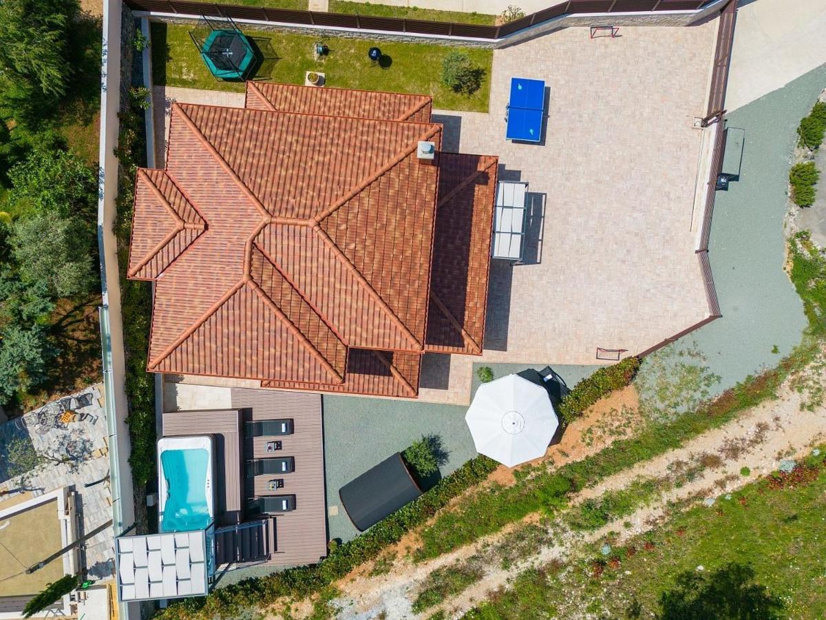 Holiday House Sea & Sun Residence Rasopasno Exterior photo